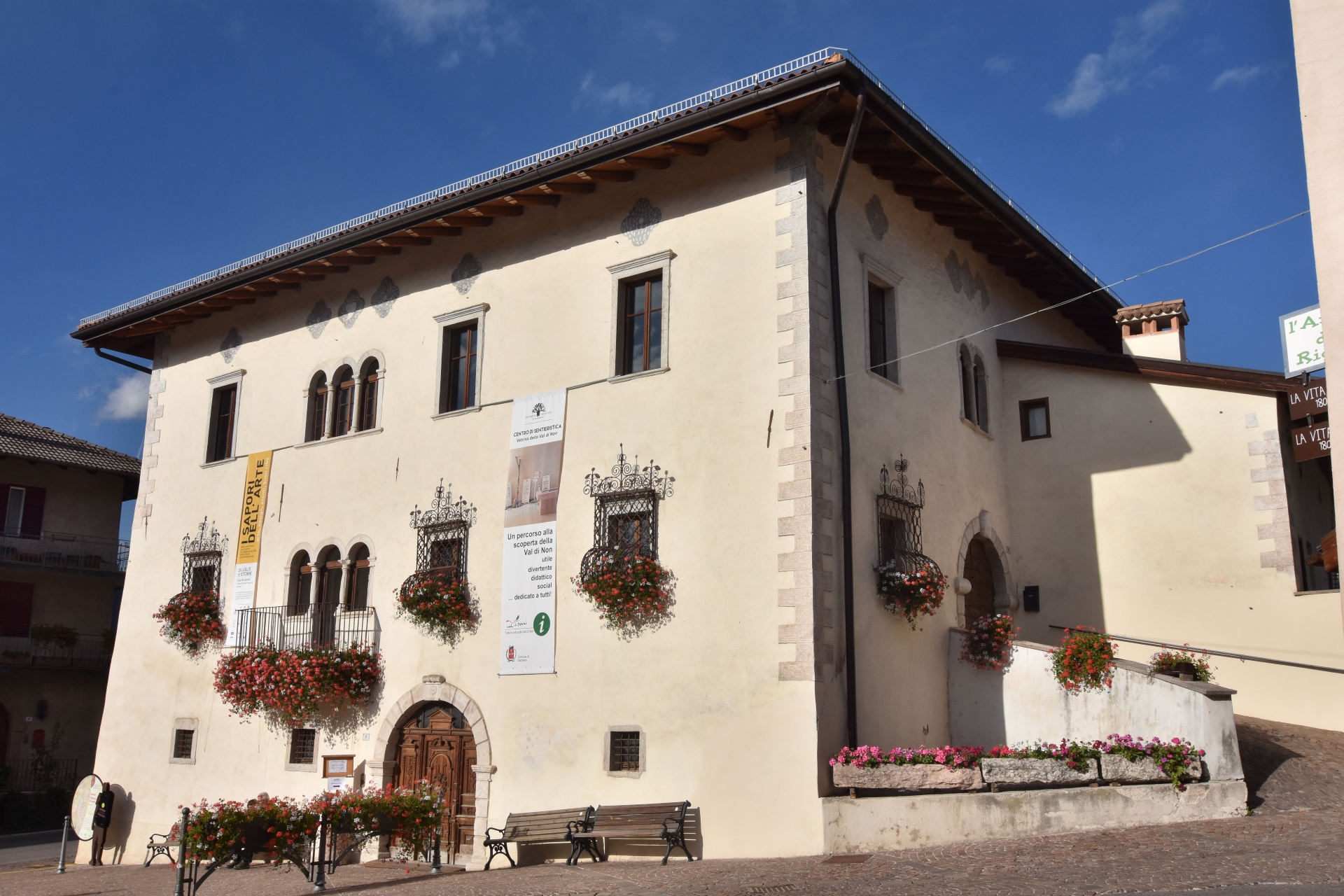 ![](/storage/app/media/margherita-paoletti/Radis/MOSTRA-RADiS-CASA-DE-GENTILI-23-FOTO.jpg)